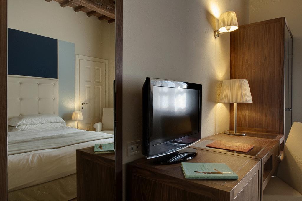 Hotel 500 Firenze Кампи-Бизенцио Номер фото